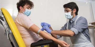 Mengenal Efek Samping Vaksin China yang Diuji di Bandung