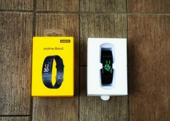 Review Realme Band: Unggulkan USB Direct Charge dan Sertifikasi IP68