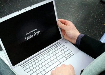 Melihat Laptop yang Sangat Powerfull