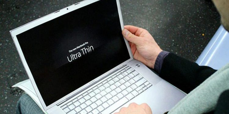 Melihat Laptop yang Sangat Powerfull