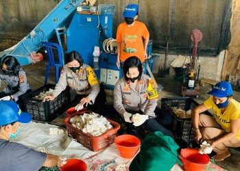 Tinjau Budi Daya Jamur, Polres Badung Beri Semangat pada Para Petani untuk Jaga Ketahanan Pangan