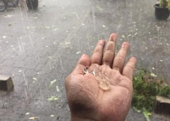 Penyebab Cuaca Ekstrem di Bandung Bikin Hujan Es Saat Kemarau