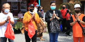 Gebyar Pasar Minggu, Ketua TP PKK Mengajak Masyarakat Sejahterakan Petani Bali