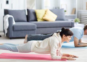 5 Kesalahan Yang Sering Terjadi Saat Olahraga Dirumah
