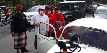 Daftar Pilwali Kota Denpasar, Paslon Jaya – Wibawa Diiringi Mobil VW