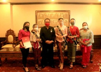 Jelang Grand Final Ajang Putri Remaja Indonesia, Cok Ace Beri Dukungan Kepada Wakil Bali