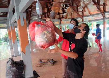 Bank Sampah Simpatik Kumpulkan 3 Ton Sampah Plastik Dan Kertas