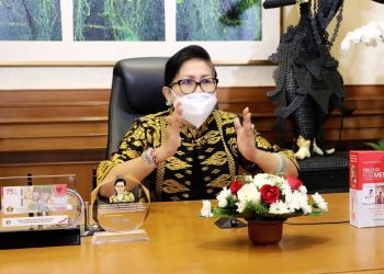 Ketua TP PKK Bali Ajak Anak-Anak Sekolah Tanamkan Jiwa Nasionalisme
