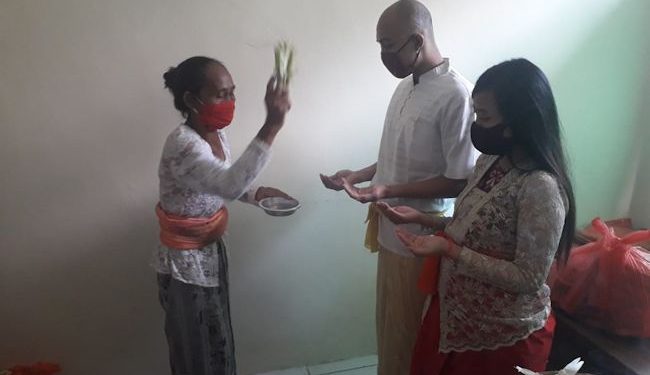 Moment Haru, Sejoli Muda Kasus Narkoba Gelar Pernikahan Di Tahanan