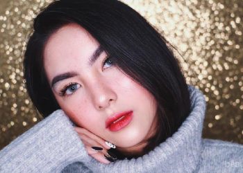 Ingin Tampil Cantik ,Intip Inspirasi Make Up Natal Ala Vlogger Indonesia