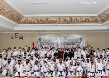 Jeaninie Z. Monoarfa Kukuhkan Pengurus Lemkari Bali Masa Bhakti 2020-2025