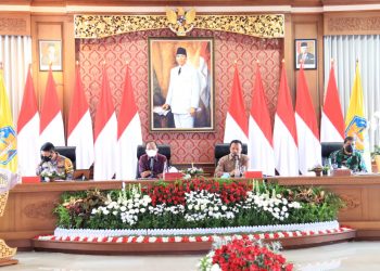 Jelang Libur Nataru 2021 , Gubernur Bali Prioritaskan Kesehatan Dan Keselamatan Jiwa Masyarakat