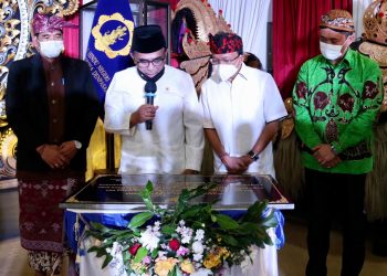 Sanggupi Permintaan Gubernur Bali,Menteri Agama RI Revisi Buku Agama Hindu Bermuat Ajaran Sampradaya.