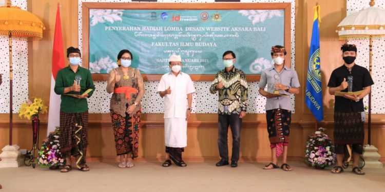 Gubernur Koster Bangga Aksara Bali Segera Mendunia