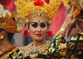 Merasa Insecure , Berikut Ini Hal Yang Kalian Lakukan Saat Di Gosipin