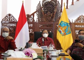 Gubernur Koster Dorong Perusda Kembangkan Energi Bersih