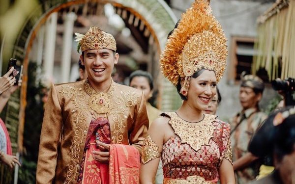 Jangan Sampai Salah! Berikut Ini Nama & Kegunaan Pakainan Adat Bali