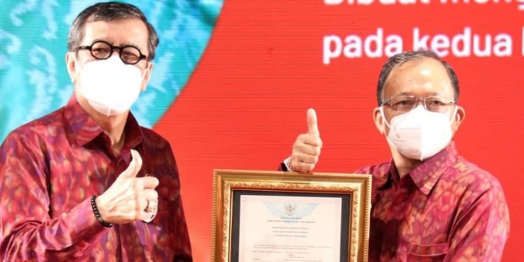 Gubernur Bali Berhasil Perjuangkan Sertifikasi 24 KI Ke Kemenkumham RI