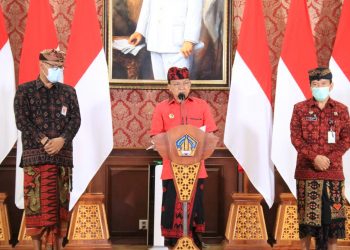 Keluarkan SE Kain Endek Bali, Gubernur Bali Himbau Gunakan Kain Endek Bali Setiap Hari Selasa