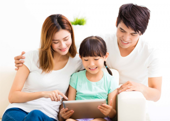 Orang Tua Wajib Tau, Berikut Ini Tips Agar Anak Aman Ruang Online