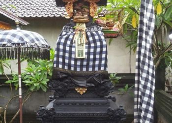 Berikut Ini Pengertian Pelinggih Sedehan Karang Bagi Umat Hindu Di Bali