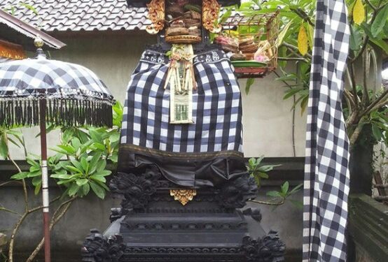 Berikut Ini Pengertian Pelinggih Sedehan Karang Bagi Umat Hindu Di Bali