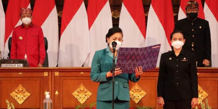 Ketua TP PKK Bali Lantik Ketua TP PKK Kota Denpasar, Jembrana, Karangasem, Bangli, Tabanan & Badung