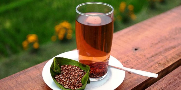 Teh Beras Merah, Minuman Tradisional Khas Bali yang Kaya Manfaat