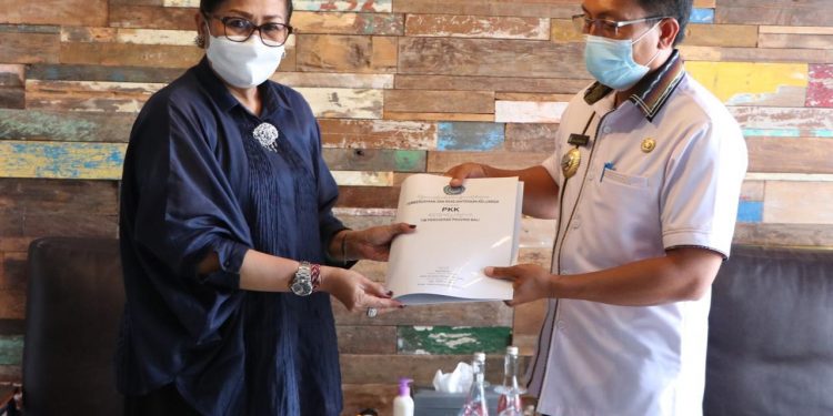 Atasi Darurat Sampah, Ny Putri Koster Gencar Kampanye Pengelolaan Sampah Berbasis Sumber