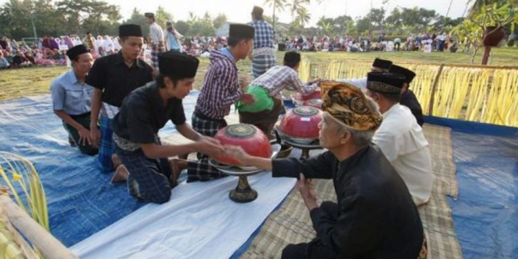 Berikut Ini 2 Tradisi Perayaan Lebaran Hanya Ada Di Pulau Dewata