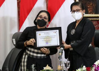 Gelar Webinar, Ny Putri Koster Ingatkan Jangan Jejali Anak Dengan Obsesi Orang Tua