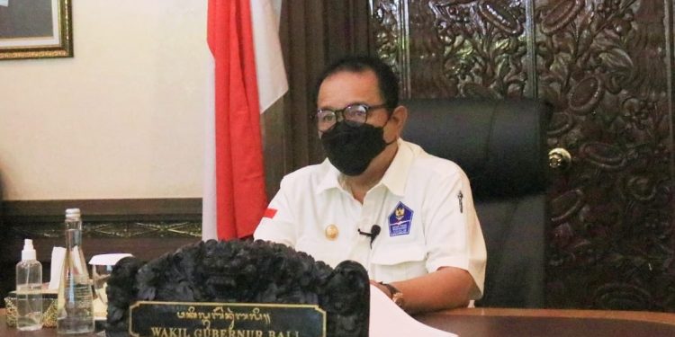 Ikuti Rakor Kampanye 3M, Wagub Cok Ace Laporkan Upaya Bali Dalam Penanganan Kasus Covid-19