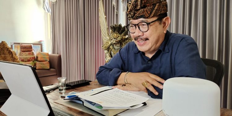 Hadapi Perubahan, Wagub Cok Ace Minta Desa Wisata Segera Urus Sertifikasi CHSE