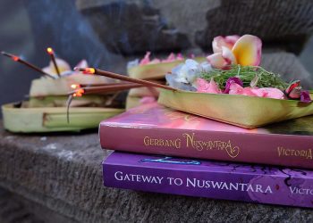 Makna Filsafat DiBalik Budaya Di Hari Raya Saraswati