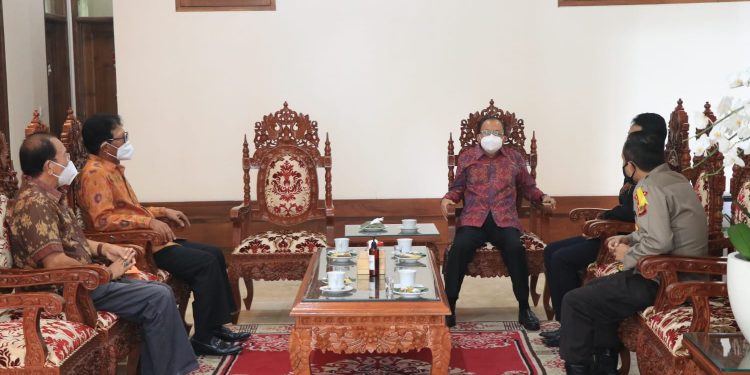 Terima KONI Bali, Gubernur Koster Harap Target 30 Emas di PON XX Papua Bisa Tercapai