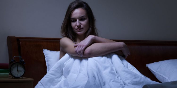 Tidak Selamanya Berbau Mistis, Berikut Alasan Suka terbangun Di Tengah Malam
