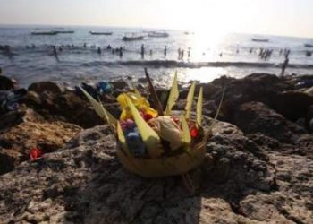 Banyu Pinaruh, Perayaan Satu Hari Setelah Perayaan Saraswati