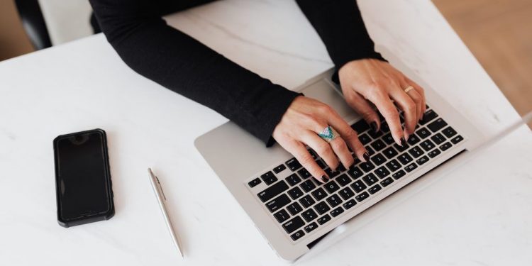 Ramalan Karier Zodiak 29 September 2021, Taurus Dapat Tahan diri dengan percaya diri.