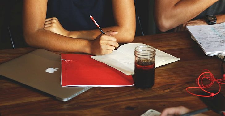 Rekan Kerja Begitu Menyebalkan, Berikut Cara Hadapi Dengan Elegan