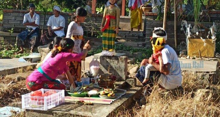 Beda Dengan Kabupaten di Bali Lainnya, Berikut Tradisi Sambut Pagerwesi Di Buleleng