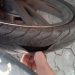 Kalian Wajib Tau! Berikut Penyebab Ban Motor Pecah