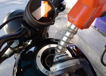 Berdampak Buruk, Berikut Dampak Motor Kalian Sering Kehabisan Bensin