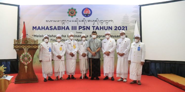 Tutup Mahasabha III PSN 2021, Dirjen Bimas Hindu  Harapkan Layanan Para Pinandita Mampu Lahirkan Umat Yang Berkualitas