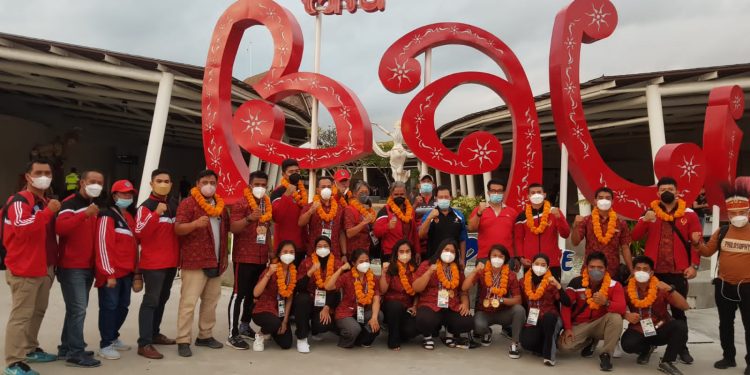 Atlet Bali Torehkan Prestasi pada Ajang PON XX, Kadisidikpora Bali Langsung Sambut di Bandara Ngurah Rai