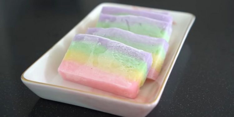 Kangen Jajanan Sekolah, Berikut Ini Resep Buat Es Gabus Di Rumah