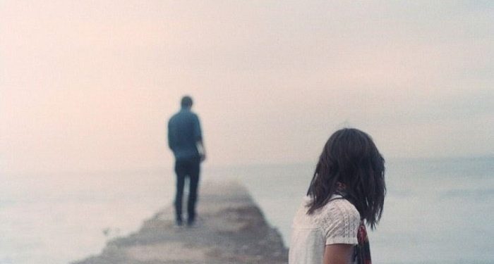 Tak Hanya Menyakitkan, Patah Hati Juga Bikin Kalian Tumbuh Dari Luka