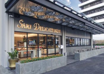 Nonton Chef Berlaga di Sari Delicatessen Hotel Sari Pacific Jakarta