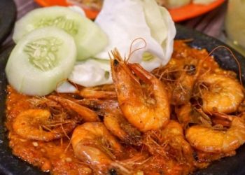 Cocok Dinikmati Dengan Nasi Hangat,Resep Udang Goreng Sambal Terasi