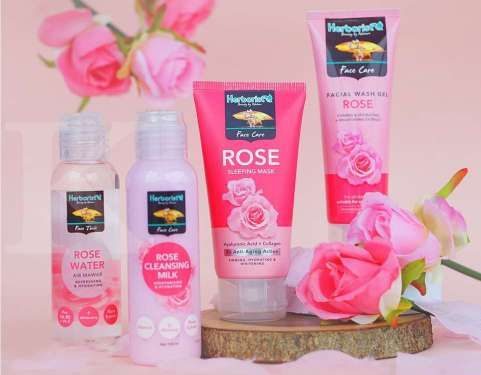Serangkaian Rose Series dari Herborist, Kulit Wajah Sehat & Glowing