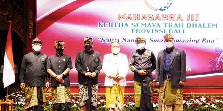 Wagub Cok Ace Buka Mahasabha III Kertha Semaya Trah Dhalem Provinsi Bali